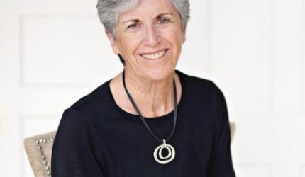 App Headshots - Debbie Maderos