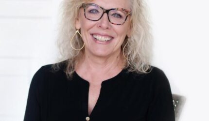 App Headshots - Teresa Larson
